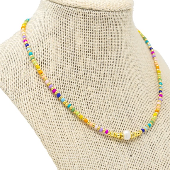 Colorful Beaded Necklace - Picture 2 of 7